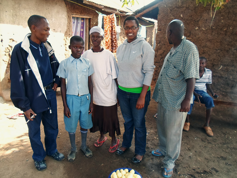 Tobias-With-mum-&-TKW-team