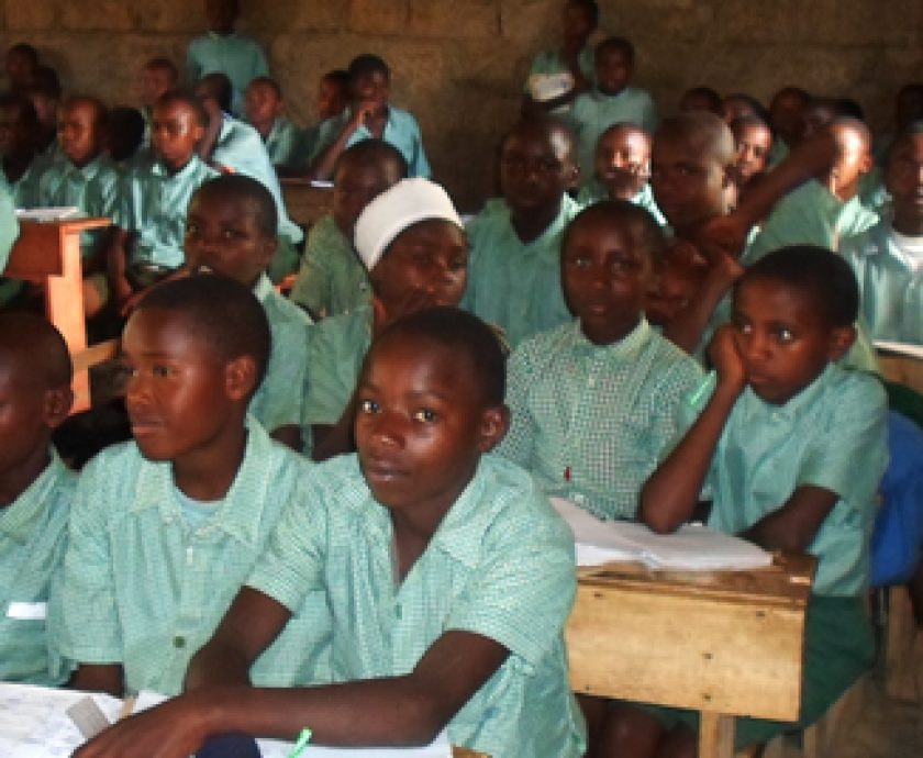 students_in_class_room-ftr-img