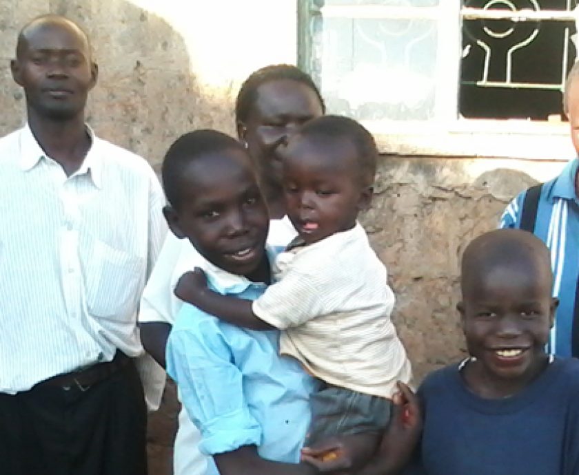 Douglas-Family-and-siblings-ftr-img