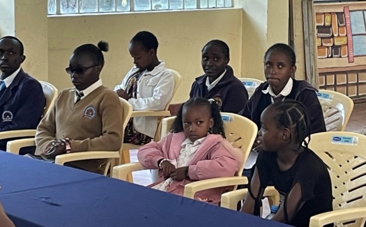 TKW-girls in school