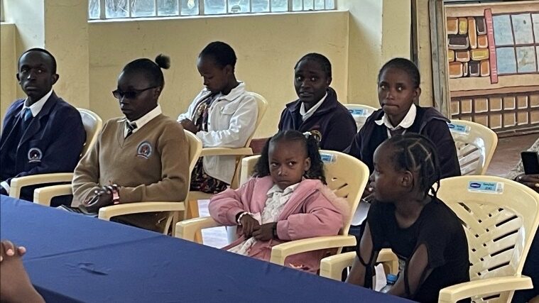 TKW-girls in school